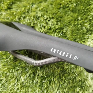 Sillín Fizik Antares R1 carbono
