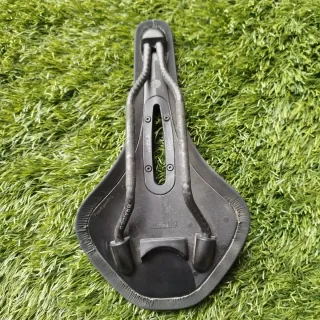 Sillín Fizik Antares R1 carbono