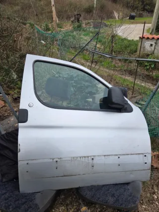 Puerta Delantera Citroen Berlingo 2001