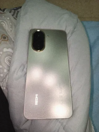 Xiaomi Redmi A5  con Protector Pantalla