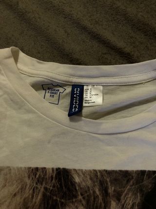 Camiseta Divided Blanca