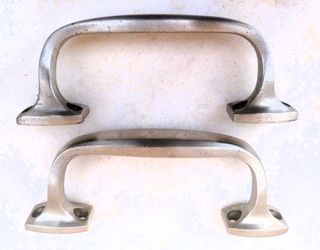 Tiradores de puerta.