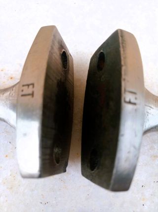 Tiradores de puerta.