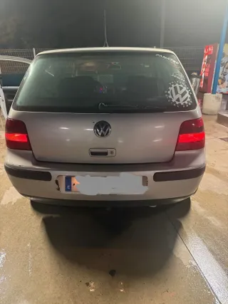 Volkswagen Golf 2000