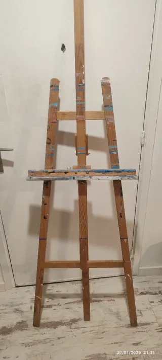 Caballete de madera para pintar