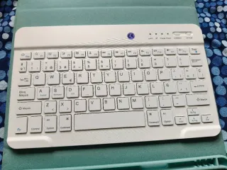 A Estrenar Funda Teclado iPad 10.2 (9ª Gen)