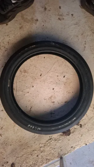 Cubiertas Sliks Derbi Senda