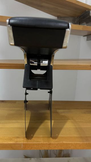 Apoyabrazos universal coche