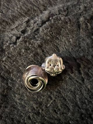 Charm Pandora Stitch Morado y Plata