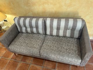 Sofá Nórdico de diseño (como nuevo)