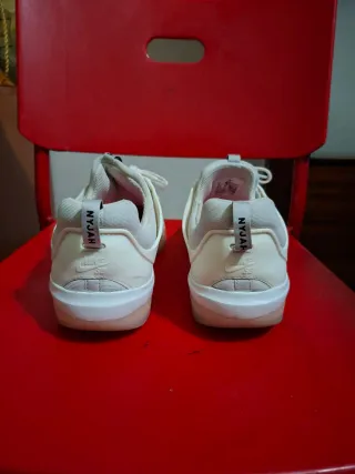 Nike SB Zoom Nyjah Blancas