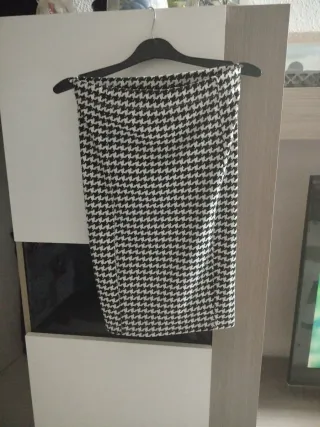 Falda estampada pata de gallo