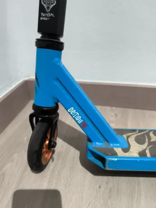 Patinete Bestial Wolf Demou D6