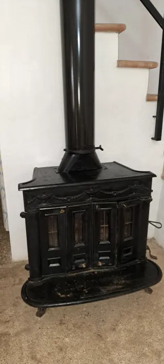 Estufa Hergon Franklin Negra