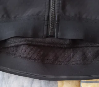 Lote Ropa Ciclismo: culote, maillots y chaqueta.