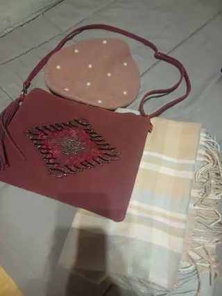 Lote mujer: bolso, boina y pañuelo