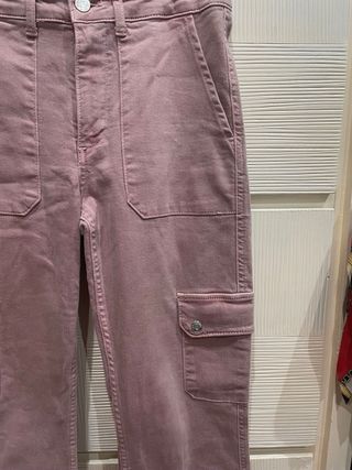 Pantalón cargo rosa Zara