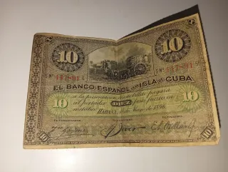 Moneda antigua República Italiana hay 50 billetes