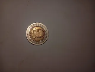 Moneda antigua República Italiana hay 50 billetes