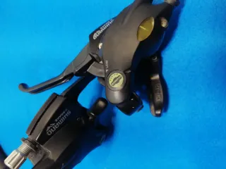 Manetas freno cambio Shimano ST-EF29-7 VBrake 220g