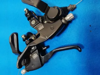 Manetas freno cambio Shimano ST-EF29-7 VBrake 220g
