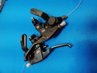 Manetas freno cambio Shimano ST-EF29-7 VBrake 220g