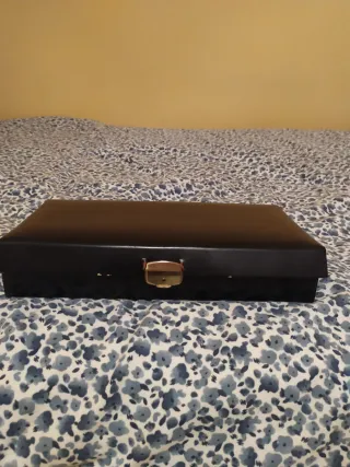 Maletín de juegos: ajedrez y naipes