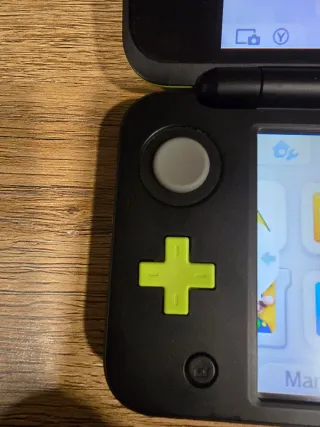 Nintendo New 2DS XL Verde Lima