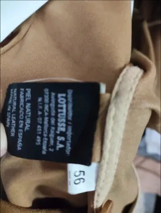 Chaqueta de piel Lotusse