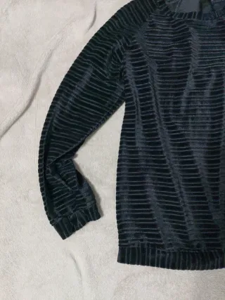 Blusa negra manga larga