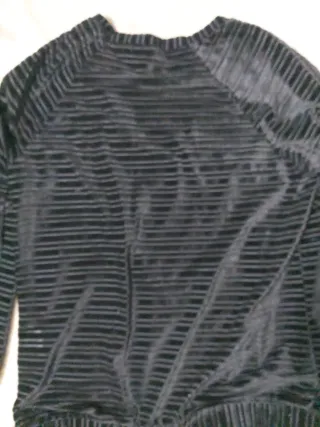 Blusa negra manga larga