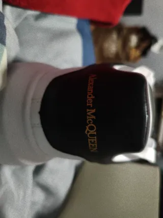 Alexander McQueen Talla 41