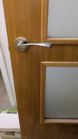 Puertas de madera maciza con cristal