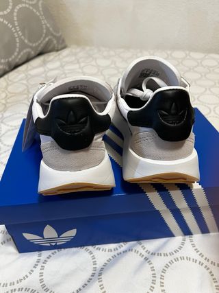 Zapatillas Adidas Nuevas, con plataforma