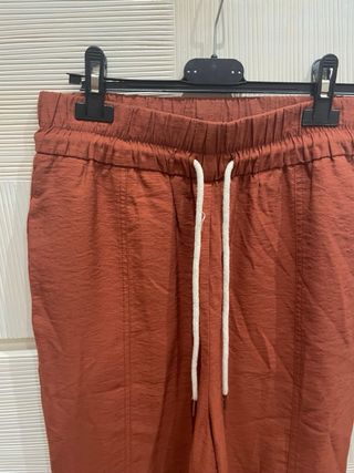 Pantalón naranja de vestir