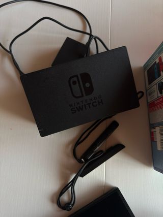 Nintendo Switch + Mario Kart 8 Deluxe (digitale)