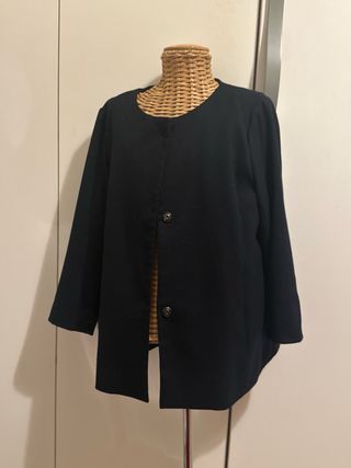 Blazer nero con bottoni