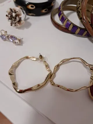 Lote Bisutería Pulseras y Pendientes.