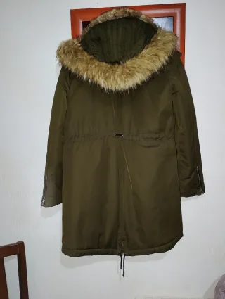 Chaqueta TRAFALUC verde con forro de pelo