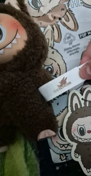 Labubu Macaron Exciting Chestnut Cocoa