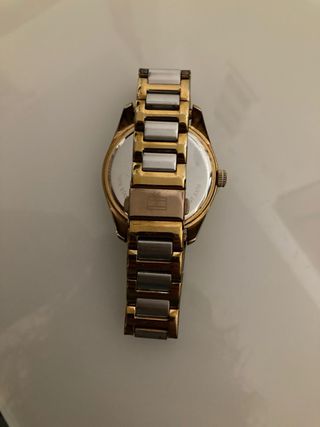 Reloj Tommy Hilfiger plateado y plateado rosa