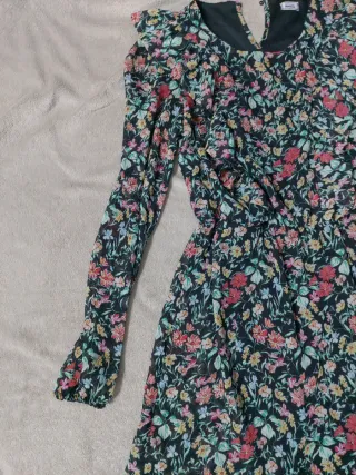 Vestido floral manga larga