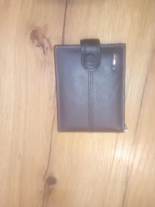 Cartera Tommy Hilfiger Negra