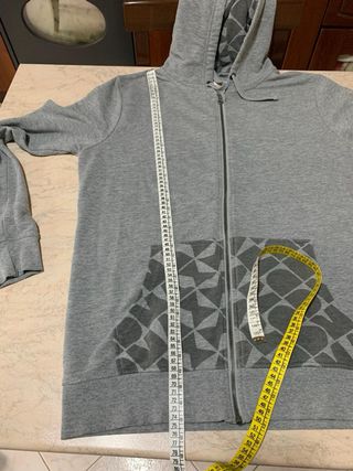 Felpa grigia con cappuccio e zip per uomo DMax