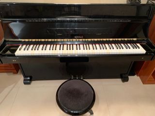 Piano de pared Royale RS11