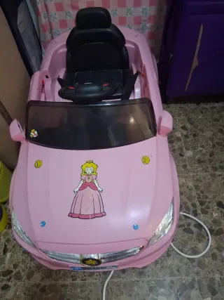 Coche eléctrico rosa para niña