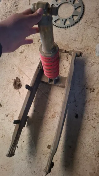 Amortiguador Showa Derbi