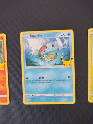 Carte Pokémon Bulbasaur, Squirtle, Charmander 25th