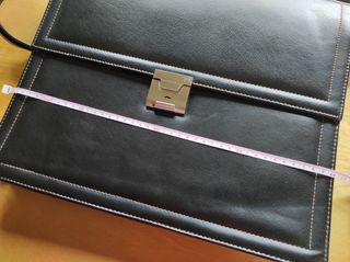 Cartera porta documentos negra