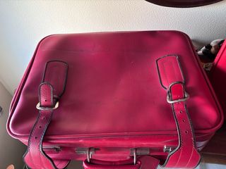 Conjunto maletas vintage rojas